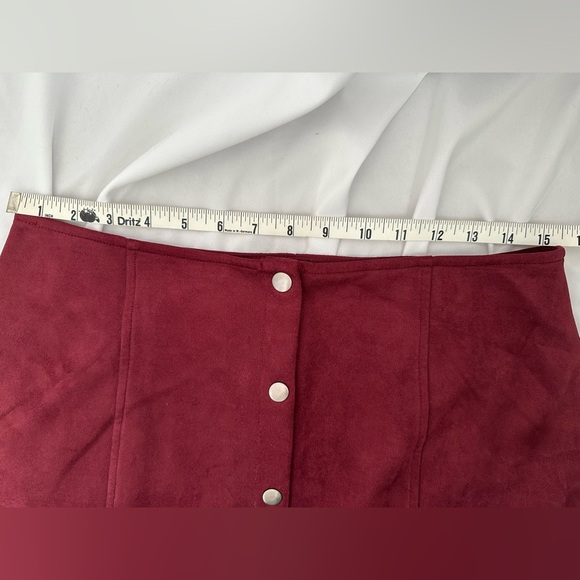 Jack by BB Dakota Faux Suede Button Front Mini Skirt / Size Medium - Picture 4 of 8